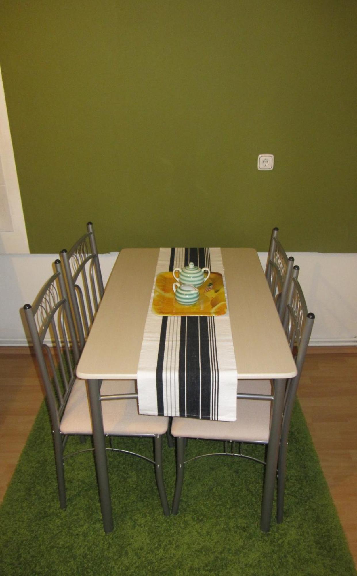 Heine Apartament *